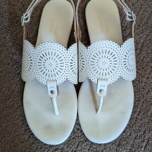 White size 10 sandal